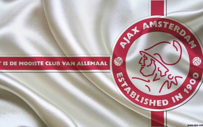 GOGO电竞独家-于帕梅卡诺与萨利哈米季奇吵架