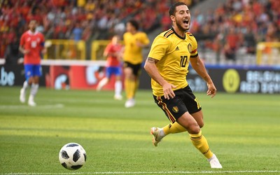 GOGO电竞精华-今夜伯纳乌只为他欢呼